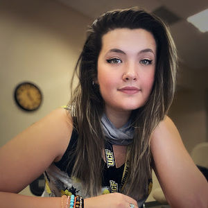 Meet your Posher, Halie